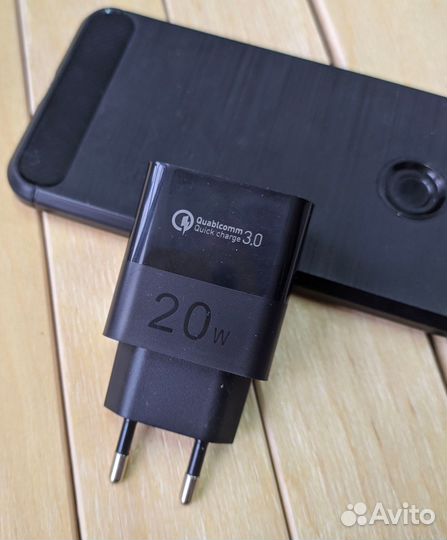 Сетевое зарядное устройство USB Union 20W Fast Cha