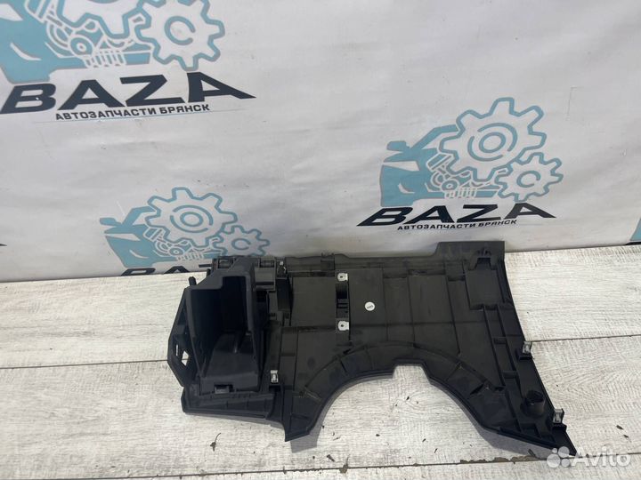 Бардачок Ford Focus 3