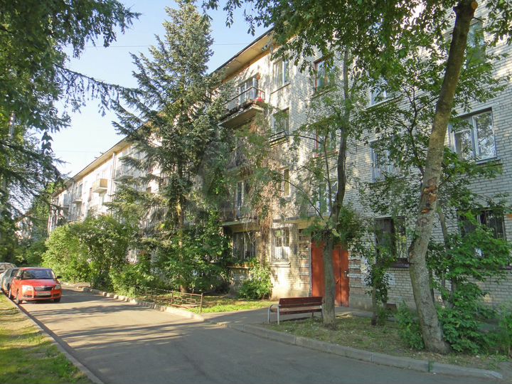 2-к. квартира, 43,8 м², 1/4 эт.