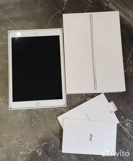 Планшет apple iPad 10.2.2020 32 гб