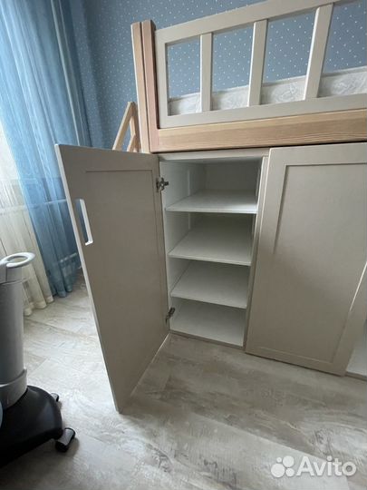 Кровать чердак со шкафом