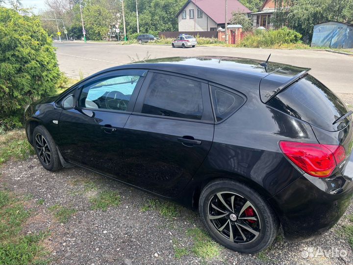 Opel Astra 1.6 МТ, 2010, 115 000 км