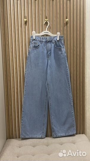 Джинсы на девочку 10-11 лет