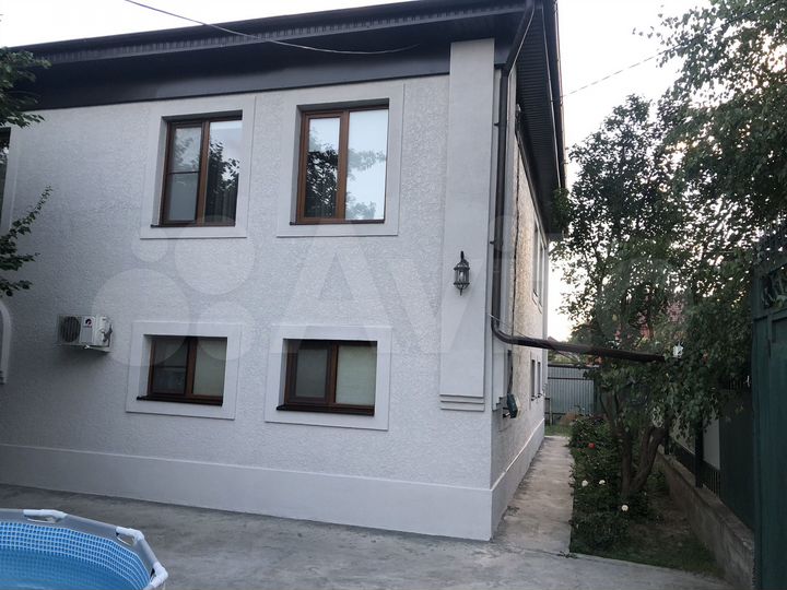 Дом 260 м² на участке 7,6 сот.