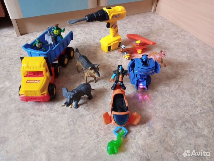 Детские игрушки пакетом для мальчика