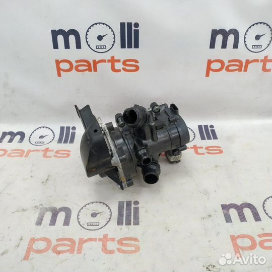Помпа Audi A4 B9 2019