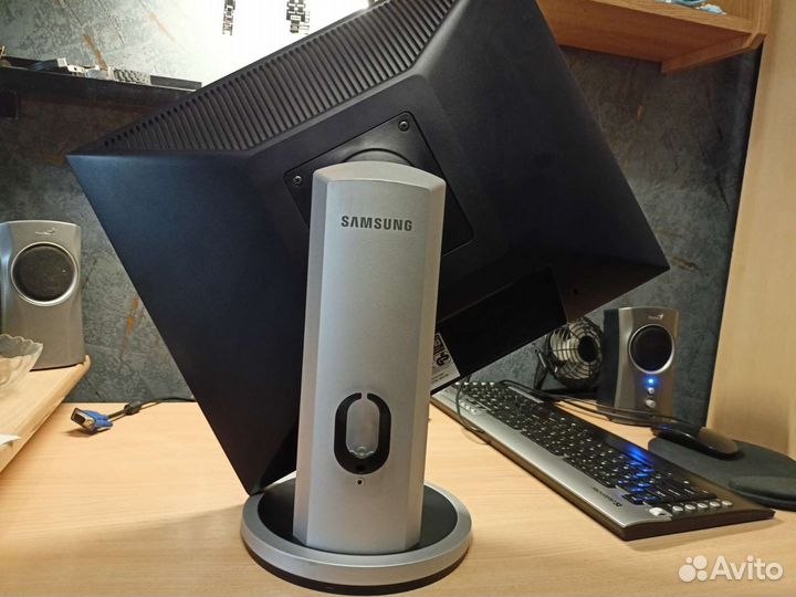 Монитор для компьютера Samsung