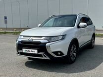 Mitsubishi Outlander 2.0 CVT, 2019, 209 000 км, с пробегом, цена 2 100 000 руб.