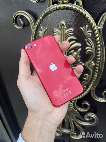 iPhone SE (2020), 64 ГБ
