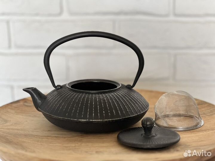 Чугунный заварочный чайник 700 мл с ситечком