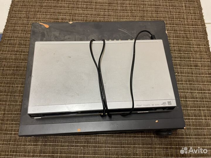 Видеомагнитофон panasonic