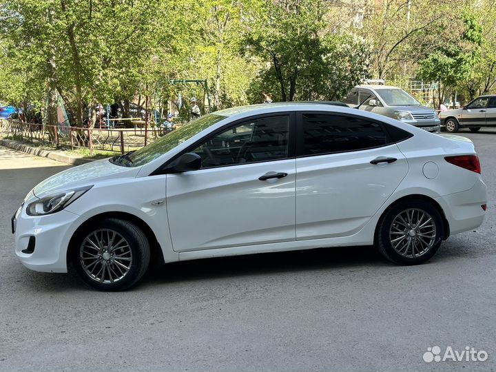 Hyundai Solaris 1.6 МТ, 2014, 200 000 км
