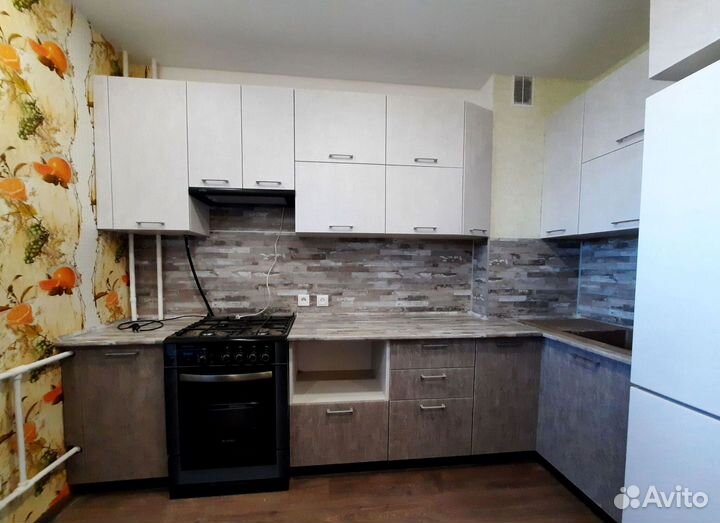 Уютная кухня на заказ в Симферополе