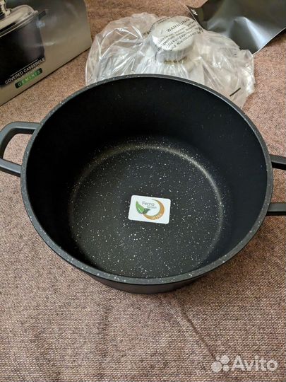 Кастрюля berghoff 2,7л