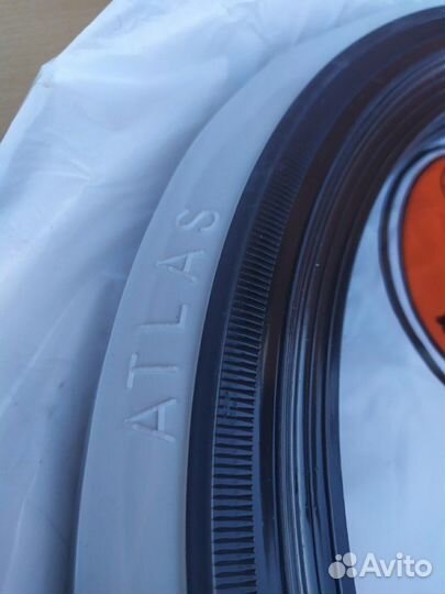 Флипперы вайтволлы атлас Турция чёрно белые