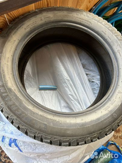 Michelin X-Ice North 4 215/60 R17 100E