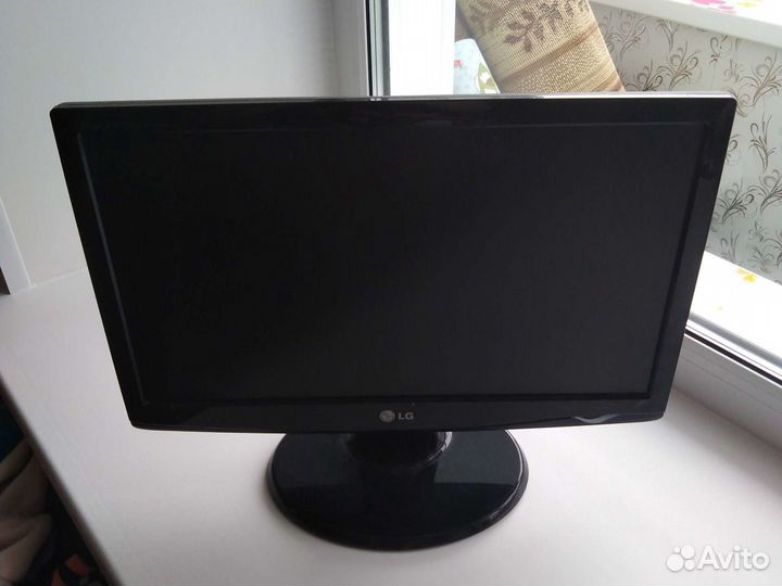 Монитор LG