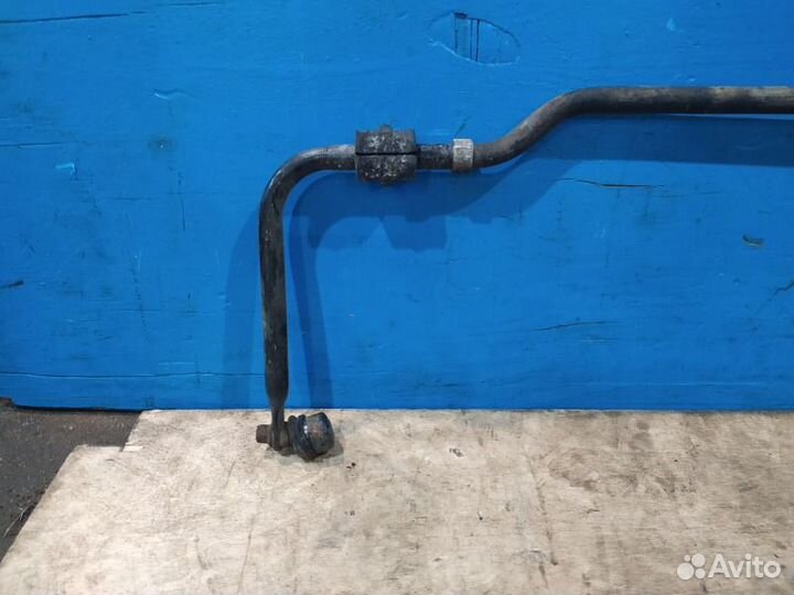 Стабилизатор поперечной устойчивости задний Nissan