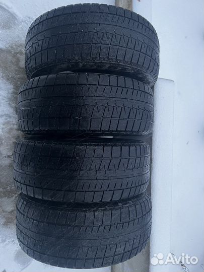 Bridgestone Blizzak Revo GZ 215/55 R16