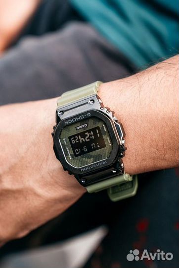 Наручные часы Casio G-Shock GM-5600B-3E