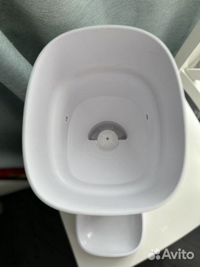 Автоматическая кормушка для кошек