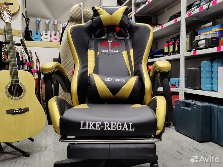 Компьютерное игровое геймерское кресло золотое