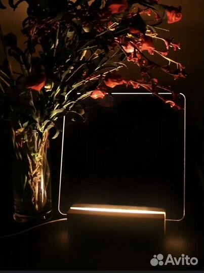 Прозрачная светящаяся доска для записей и заметок