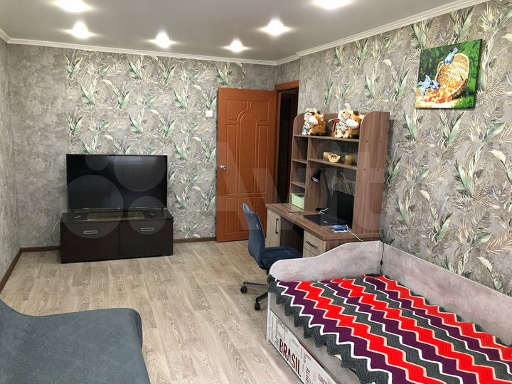 2-к. квартира, 43 м², 1/5 эт.