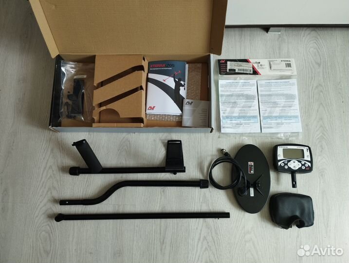 Металлоискатель Minelab X-Terra 705 Black