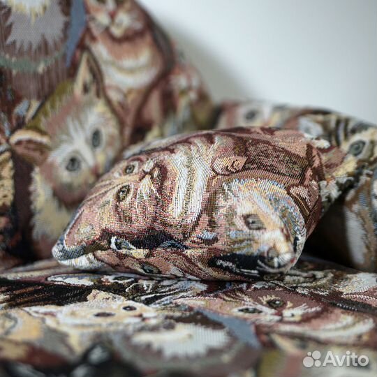 Диван - лежанка для кошек и мелких собак