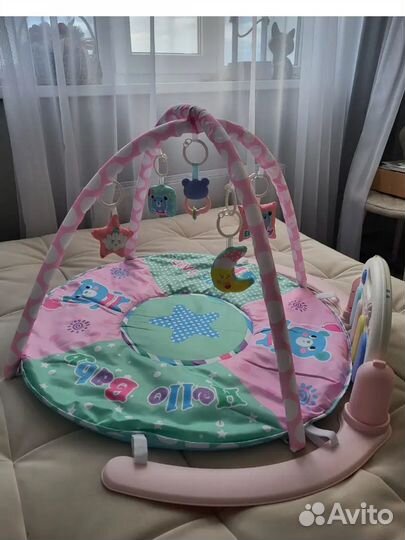 Развивающий коврик с пианино