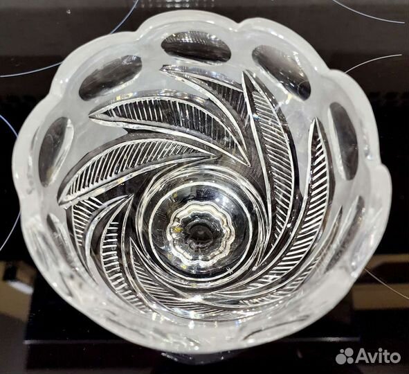 Хрустальная ваза