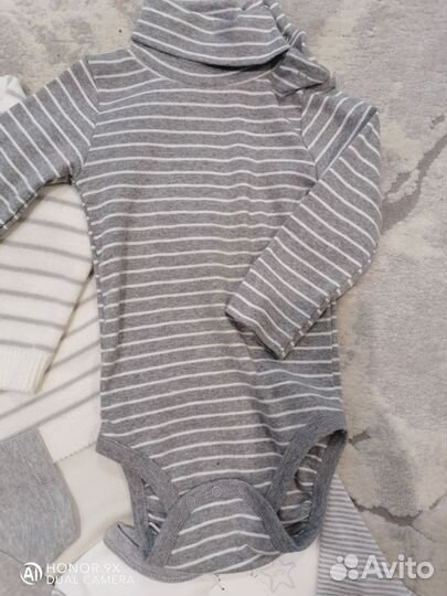 Одежда на малыша новая 74-86. Боди,песочник,костюм