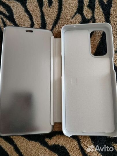 Чехлы на телефон