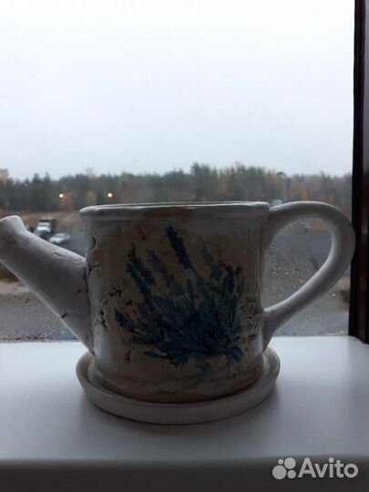 Кашпо цветочное