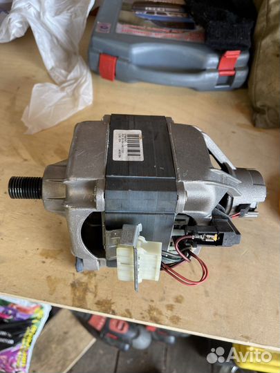 Двигатель от стиральной машины