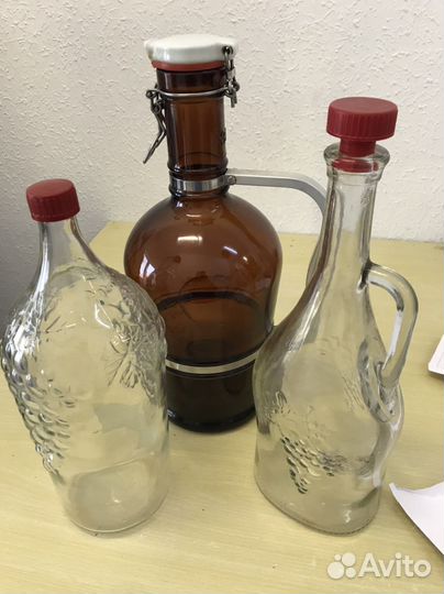 Бутыль с ручкой