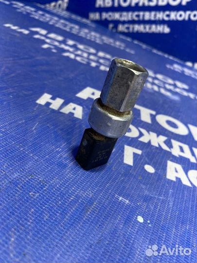 Датчик кондиционера Volkswagen Jetta 6 седан CAX