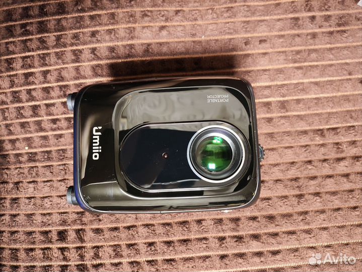 Проектор umiio A007