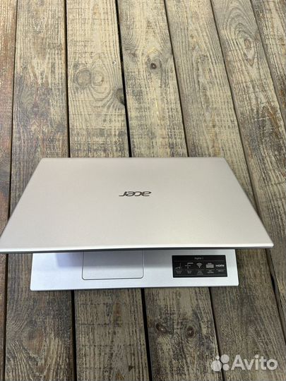 Новый ноутбук Acer 15,6