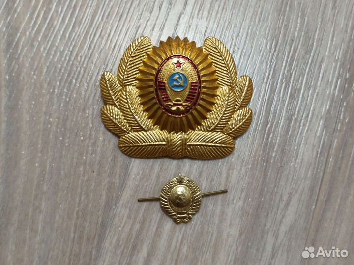Кокарда милиции СССР