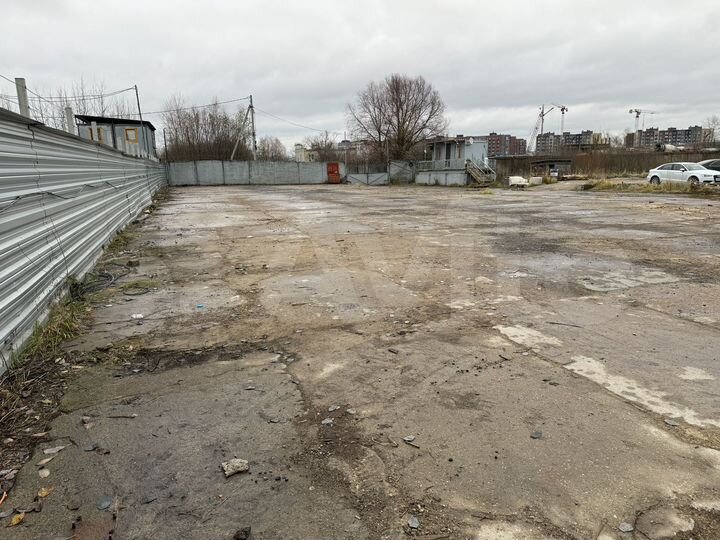 Сдается открытая площадка, 955 м²