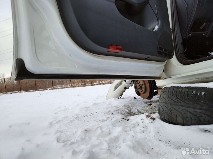 Дверь передняя левая Volkswagen Jetta 6