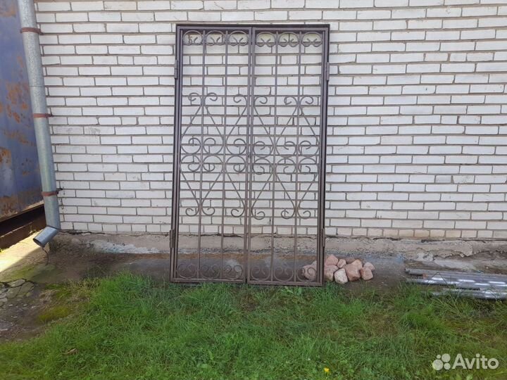 Решетка в дверной проем