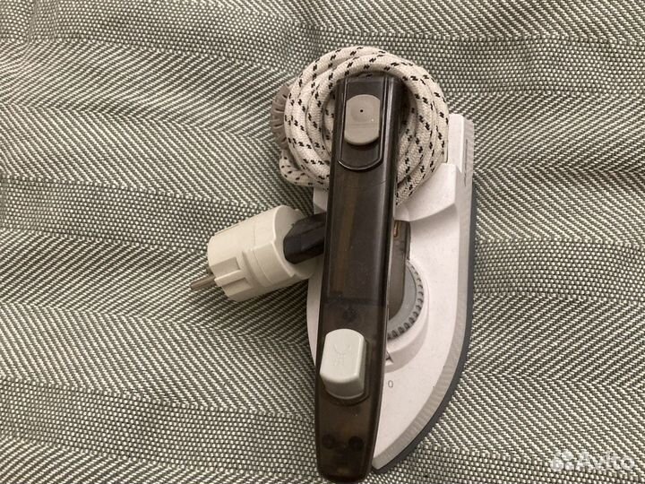 Утюг дорожный