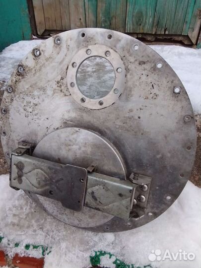 Крышка на бензовоз