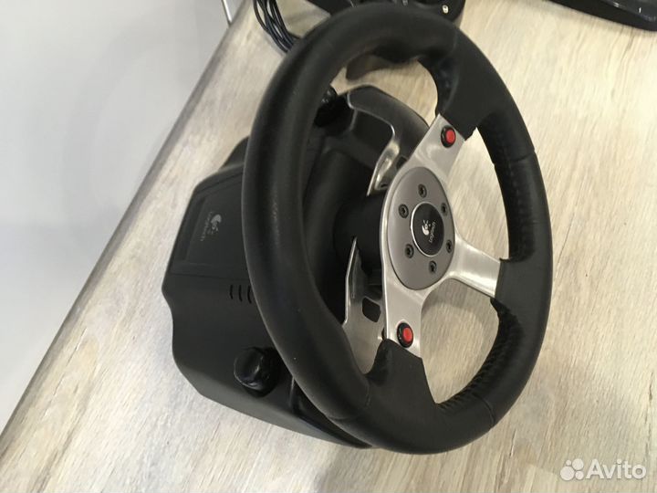 Игровой руль Logitech G25 с обратной связью