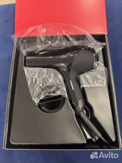 Фен профессиональный новый Wella Sahira Color