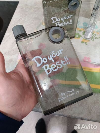 Плоская бутылка для воды