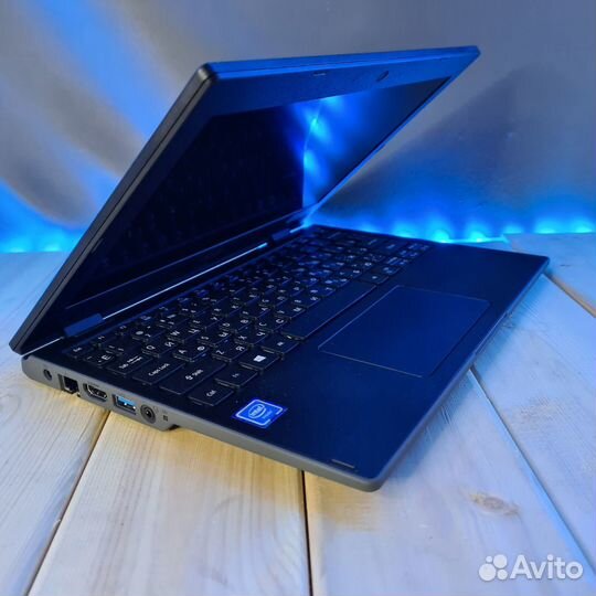 Ноутбук Acer TMB118-M-C6UT